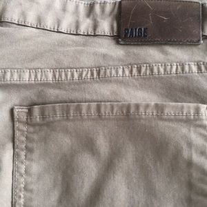 Men’s khaki jeans